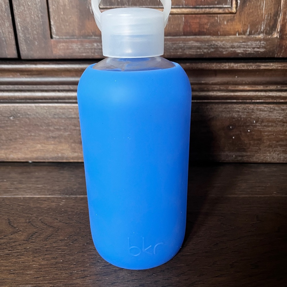 BKR Romeo glass water bottle, Blue Purple 16oz Silicone Sleeve non toxic